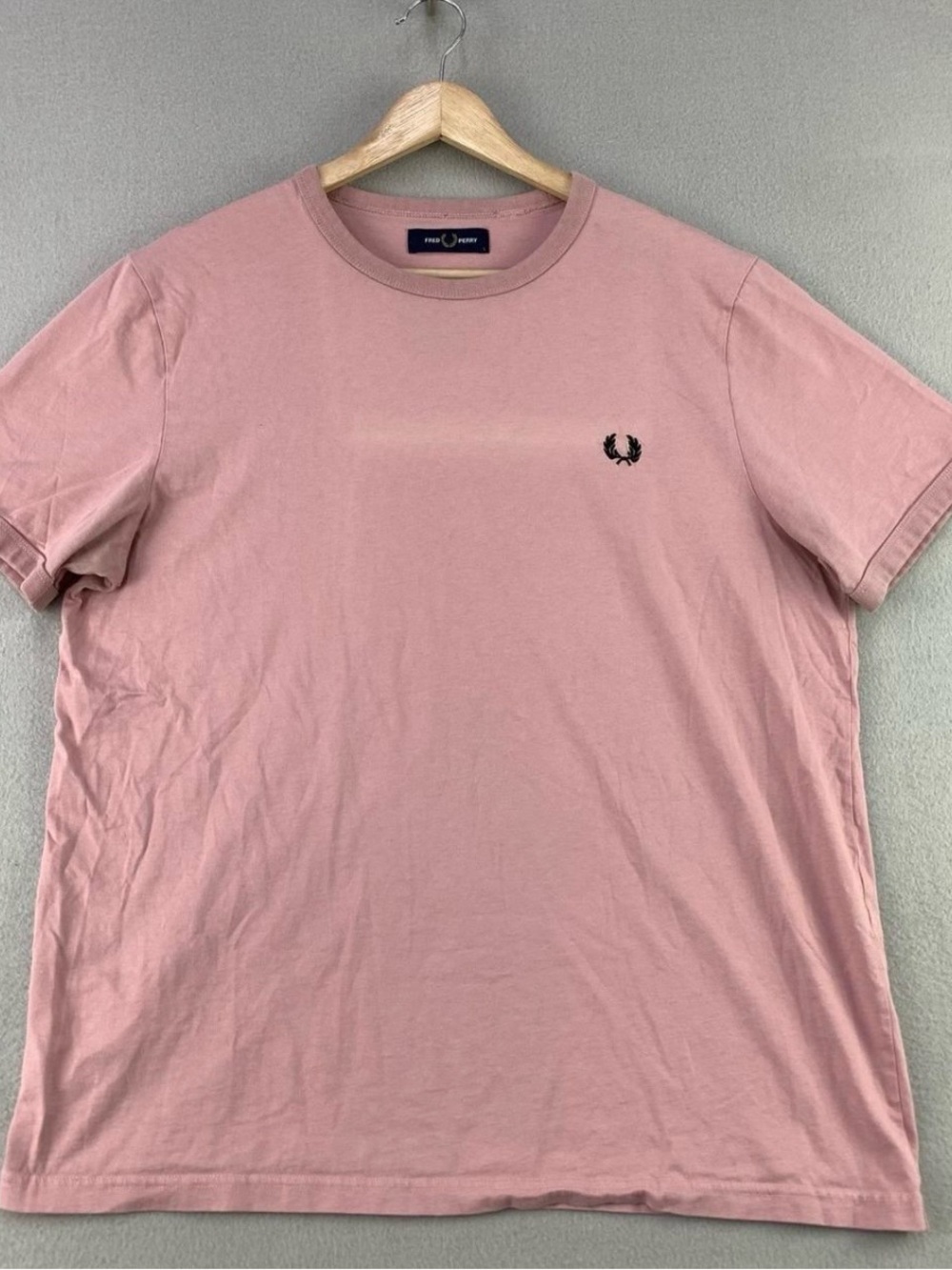Fred Perry Men's Pink Crew Neck Logo T-Shirt